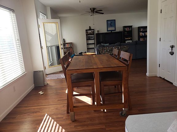 4th image of 3566 Larkspur Dr