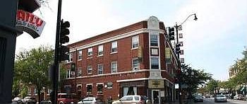 1st image of 2312 W Wilson Ave