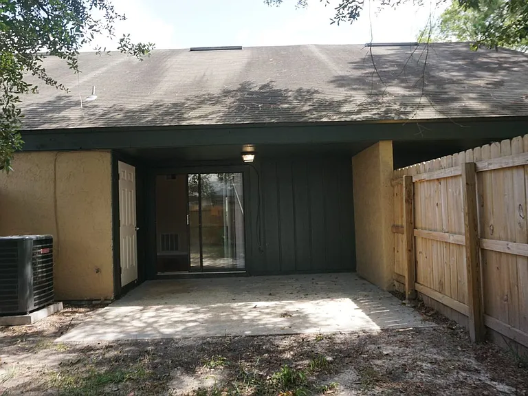 5547 Pinebay Cir N — Photo 12