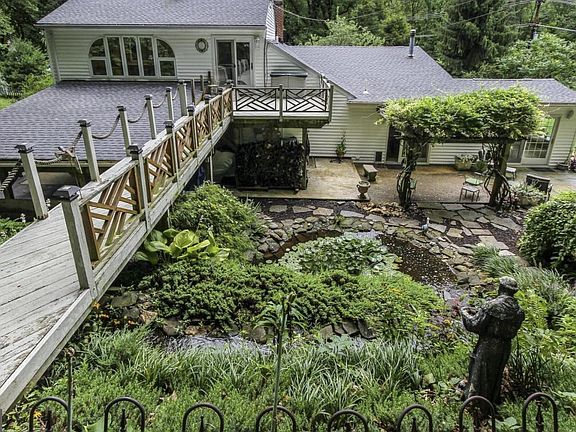 2nd image of 2514 Paper Mill Rd