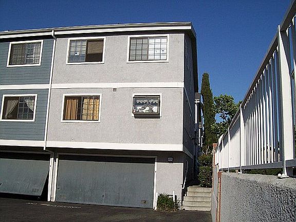 4th image of 21901 Moneta Ave Unit 30