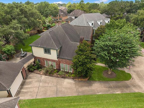 2nd image of 2315 Shelby Park Dr