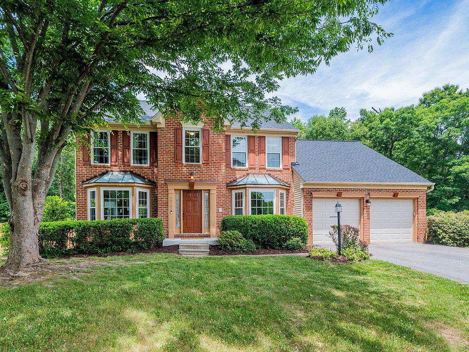 1st image of 10102 Mallard Pond Ct