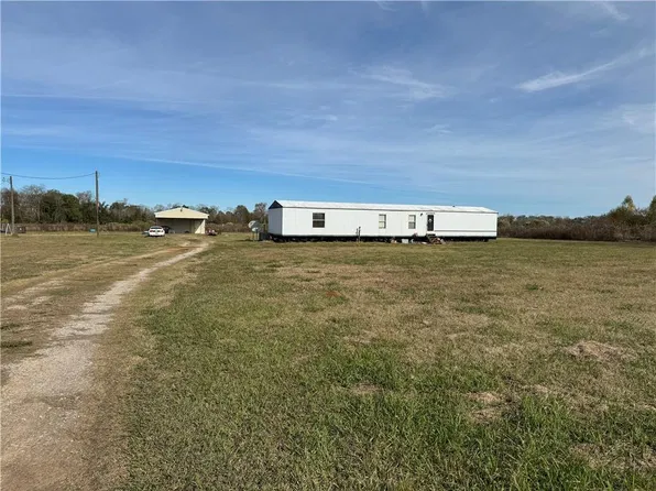 255 English Rd, Plaucheville, LA 71362