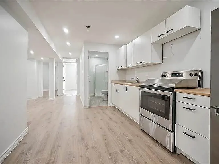 81 Marion St #BASEMENT — Photo 8