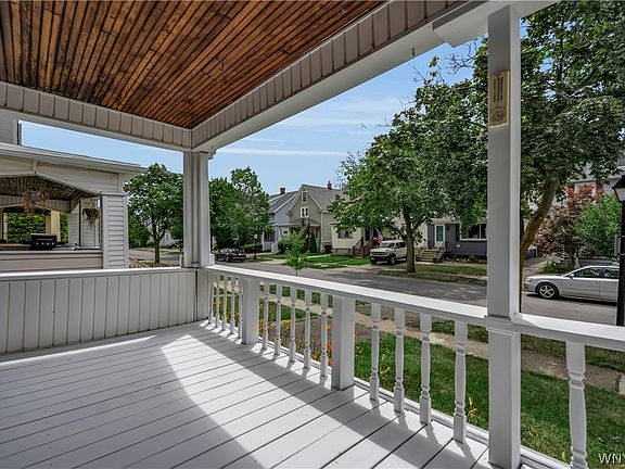 5th image of 62 Parkwood Ave
