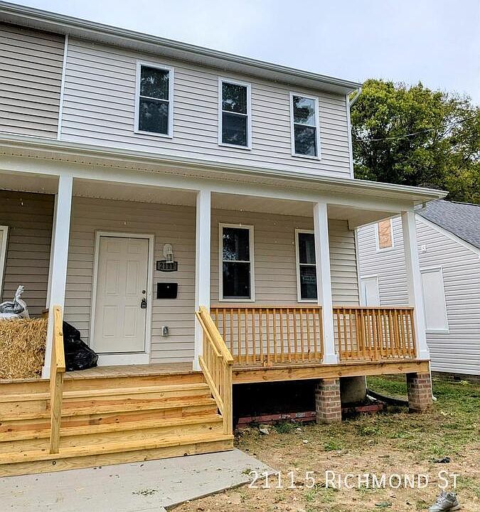 1st image of 2111.5 Richmond St