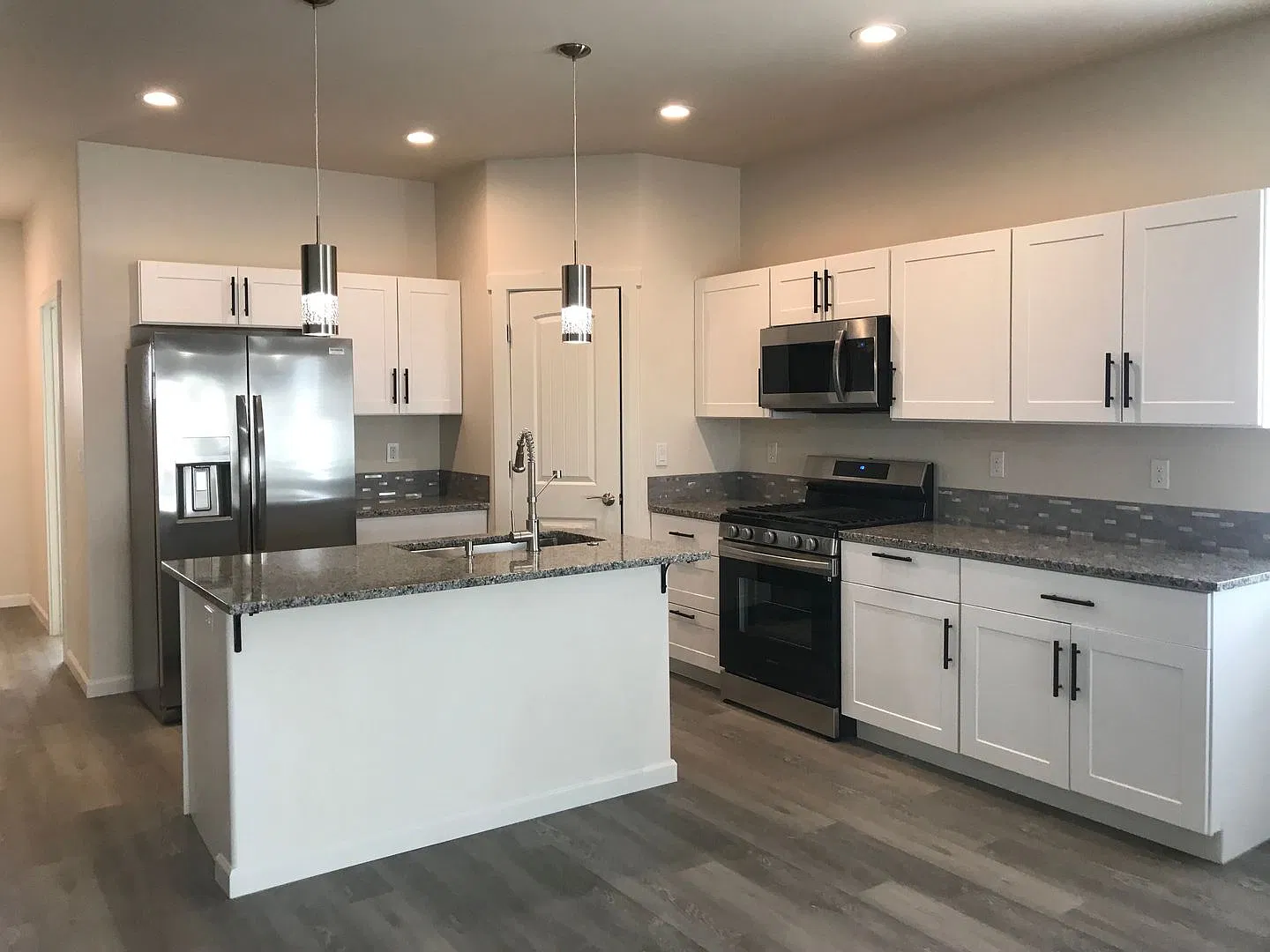 Modern home in Yarrows — Photo 3