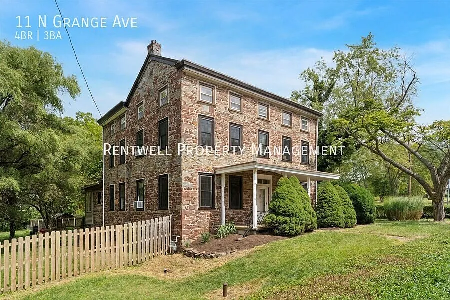 Historic 3-Bedroom Home on 1.42 Acres in the Heart of Collegeville — Photo 3