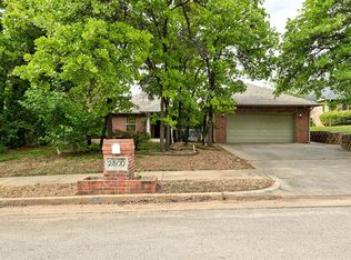 2500 Ashebury Way, Edmond, OK 73034