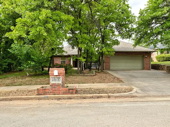 2500 Ashebury Way, Edmond, OK 73034