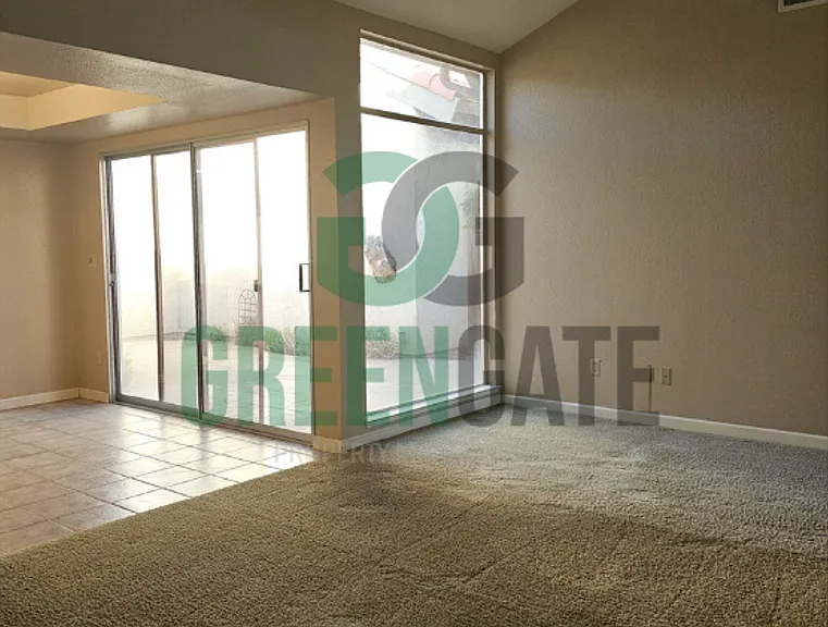 3557 Claremont Ave — Photo 8