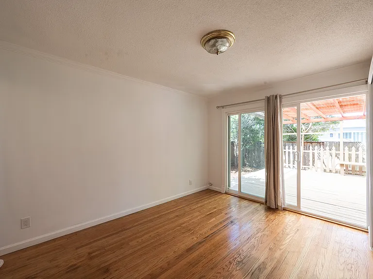 5316 Tanglewood Park Dr — Photo 17