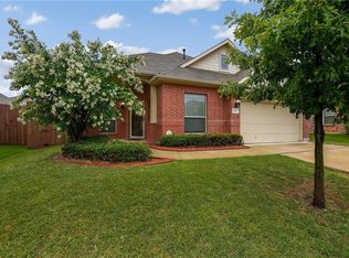 8217 Courtney Way, Watauga, TX 76148