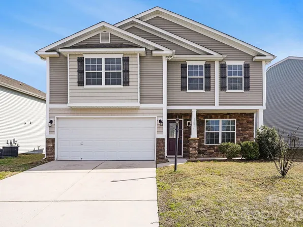 12814 Settlers Trail Ct, Charlotte, NC 28278