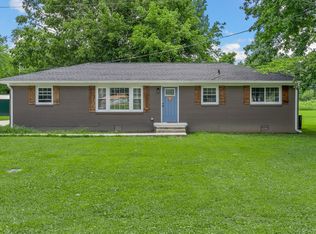 216 Sunset Dr, Waverly, TN 37185