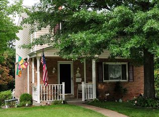 5153 Elmwood Dr, Pittsburgh, PA 15227