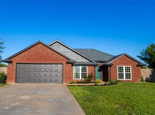 39 NE Deerfield Dr, Elgin, OK 73538