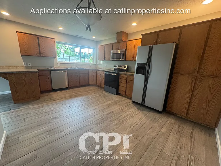 744 Woodard Ave NE — Photo 6