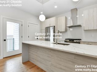 2 Hooten Ct #1A, Boston, MA 02128