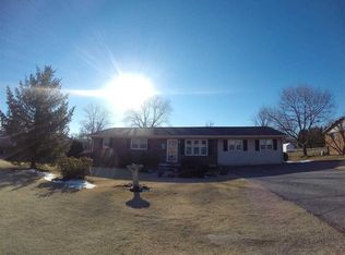 227 Blalock Rd, Boiling Springs, SC 29316