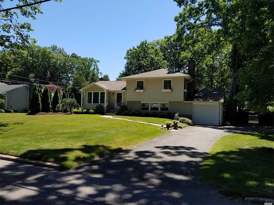 1st image of 11 Berrywood Dr