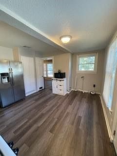 3rd image of 710 Winding Way St