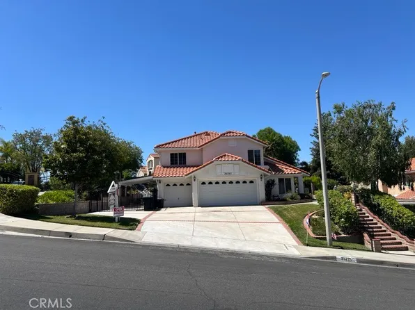 25225 Sagecrest Cir, Newhall, CA 91381