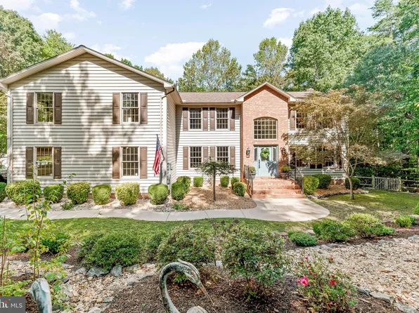 24589 Bateman Ct, Hollywood, MD 20636