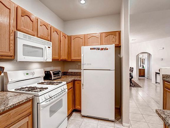 3rd image of 1709 Hills Of Red Dr Unit 204