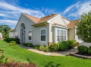 13 Medici Dr, Somerset, NJ 08873