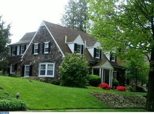 8 School Rd, Wilmington, DE 19803