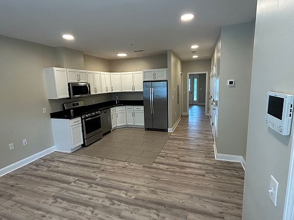3rd image of 2 Mayflower Ave #1D