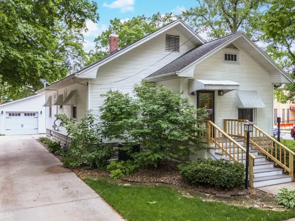 103 W Reynolds St, Pontiac, IL 61764