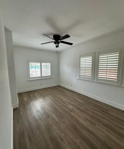 W 60th Pl — Photo 4