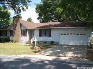 105 Broadway St, Rainsville, AL 35986