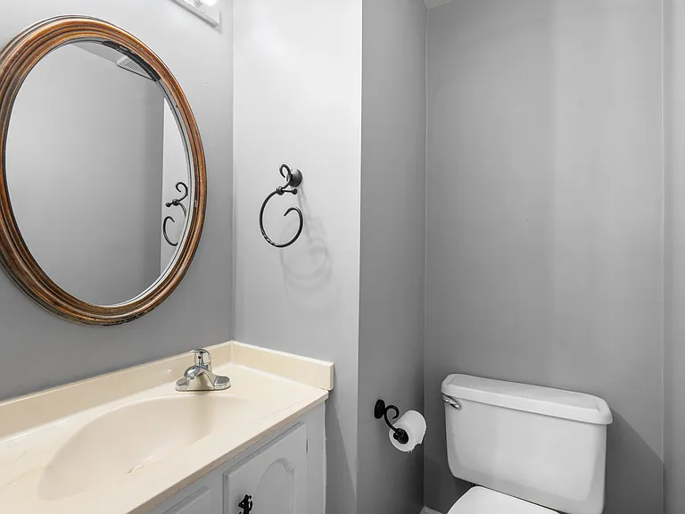 225 Lazy Hollow Dr — Photo 20