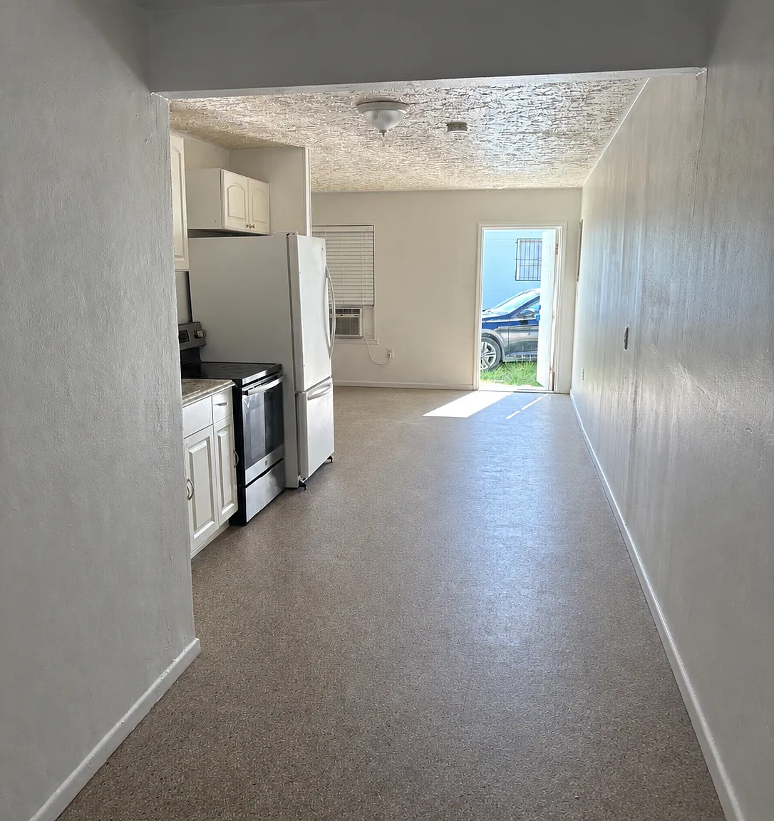 2 bed, 750 sqft, $1,450 — Photo 1