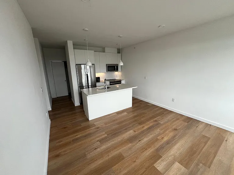 18 Freeway Dr E #502 — Photo 11