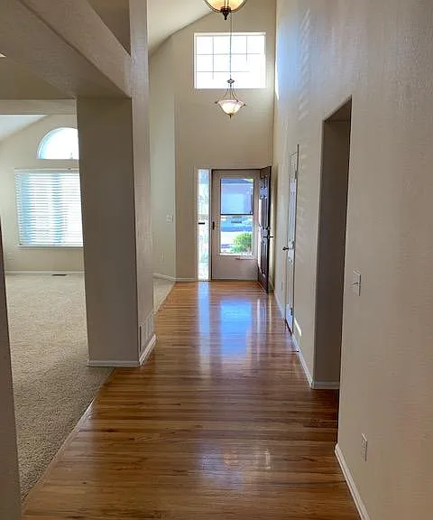 7450 Chancellor Dr — Photo 3