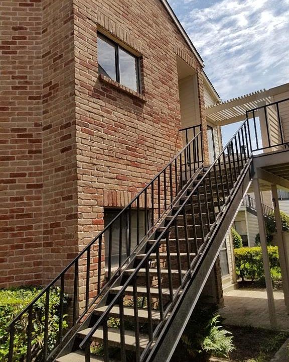 1st image of 10124 Waterstone Dr