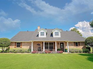 10207 Mohon Ln, Pilot Point, TX 76258