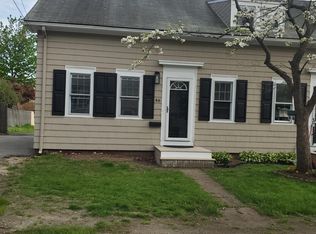 46 Reed St, Warwick, RI 02886