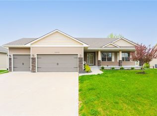 3408 E Payton Ave, Des Moines, IA 50320