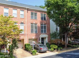 8128 Quinn Ter, Vienna, VA 22180