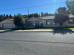 1602 N Cedar St, Colfax, WA 99111