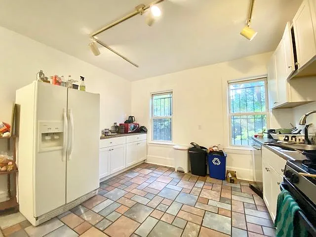 8 Sewall St — Photo 3