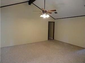 3rd image of 8213 White Oak Dr