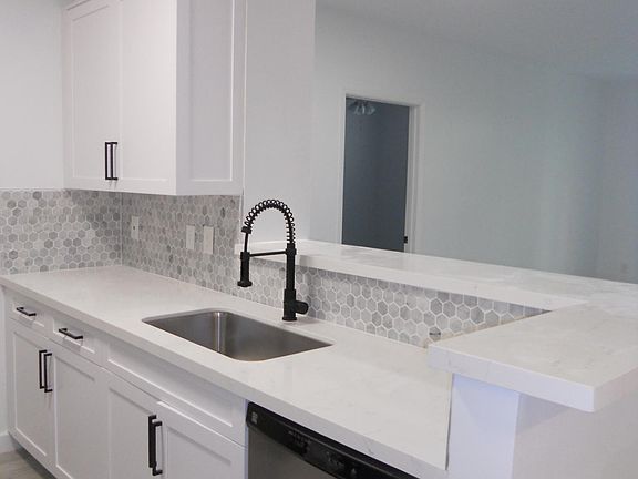 2nd image of 780 S Sapodilla Ave APT 202