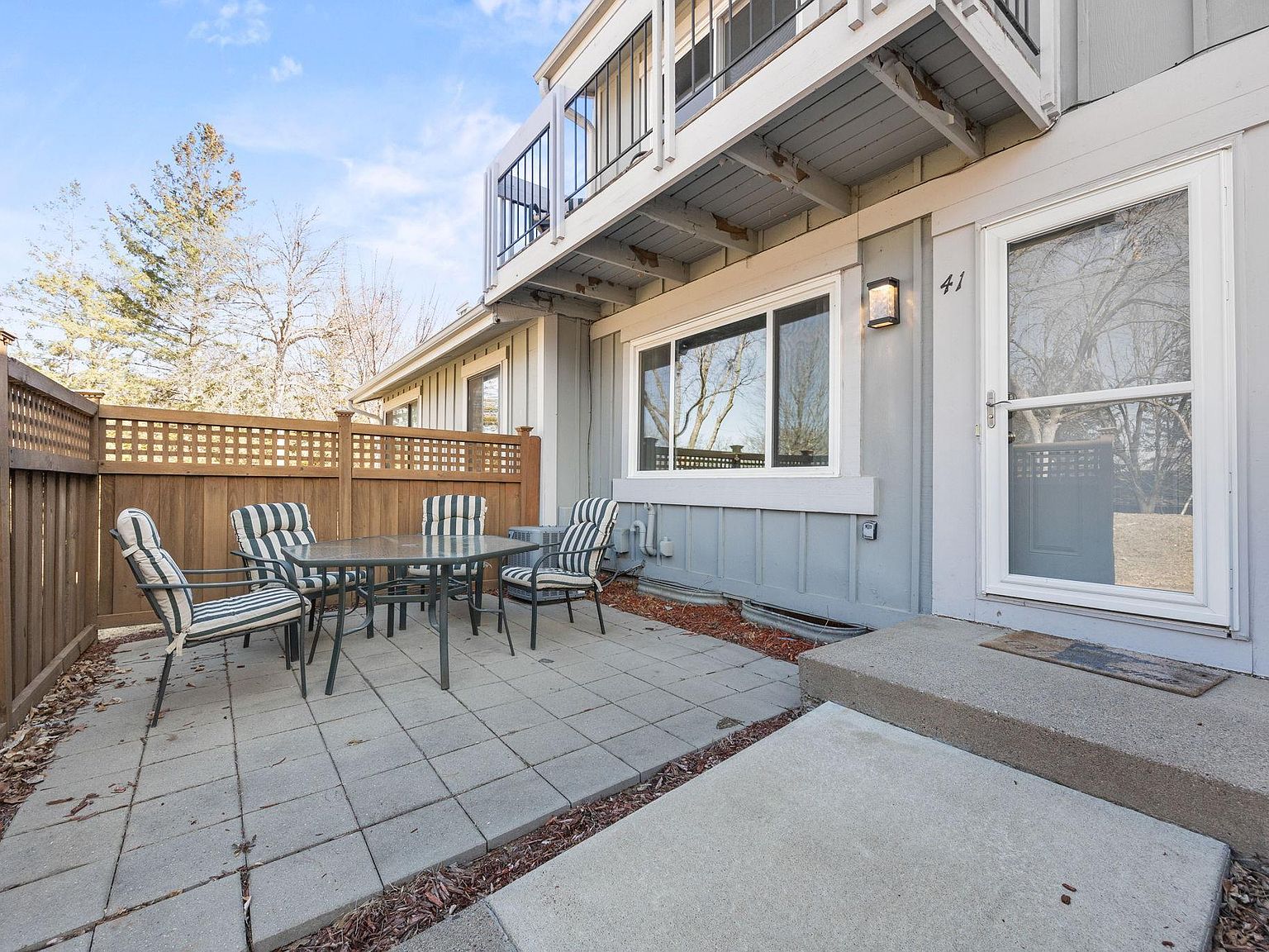 ぽんず　House on the hill 110941 Von Hertzen Cir, Chaska, MN 55318 | Zillow